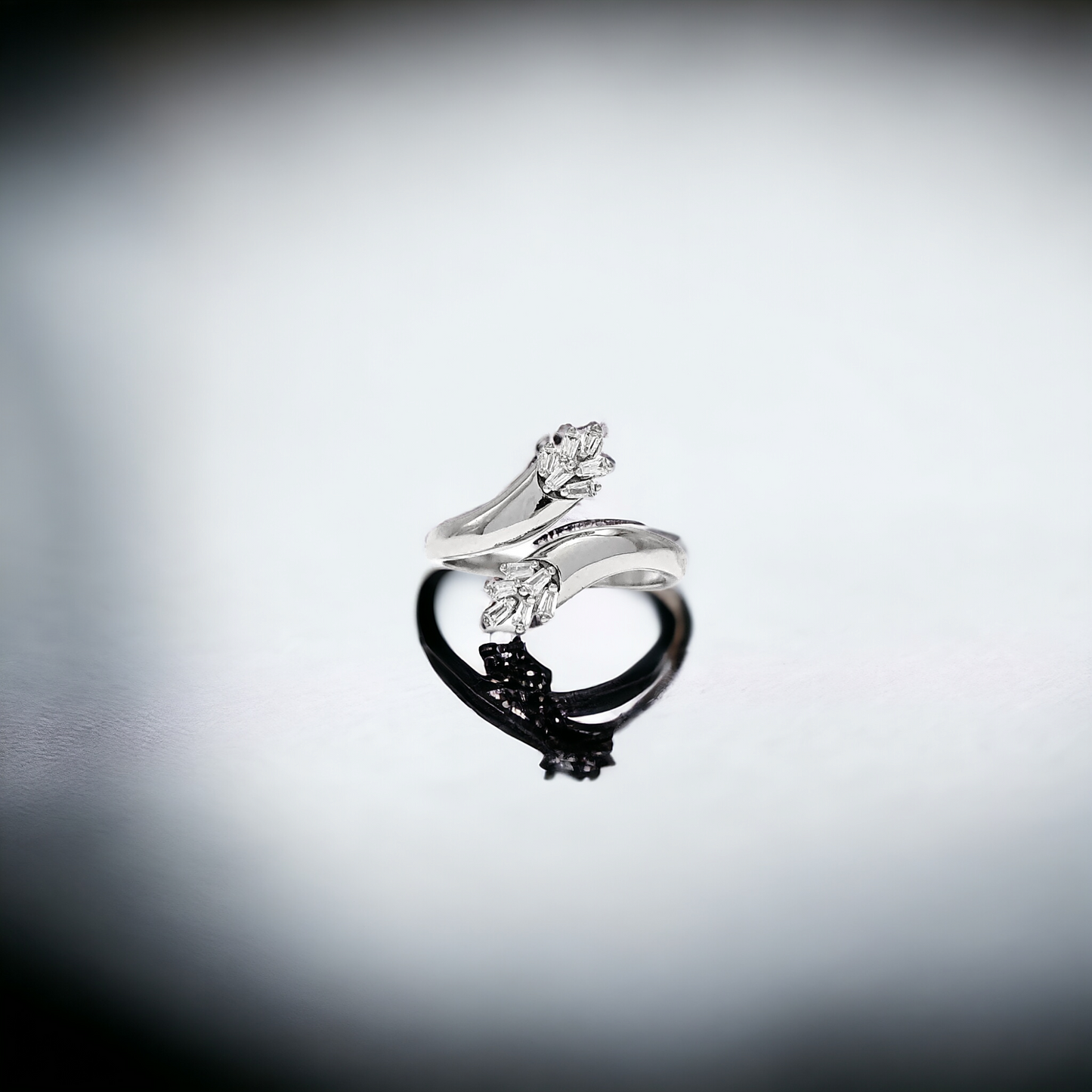 Baguette Snake Silver Ring