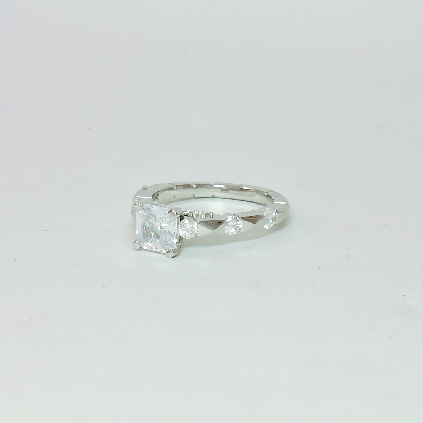 Silver Solitaire Ring (SS02)