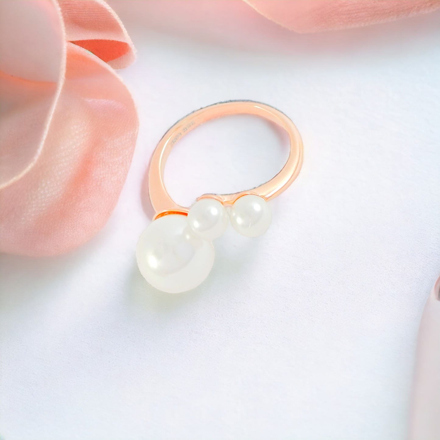 Trio Pearl Rosegold Ring