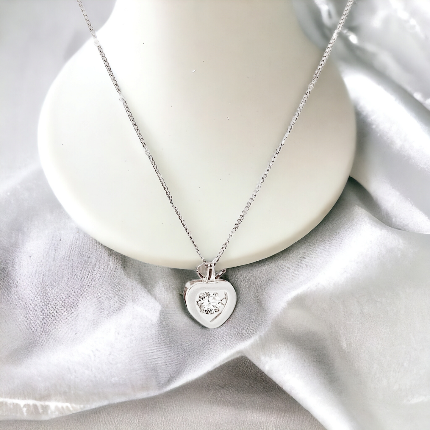 Dancing Heart Silver Chain