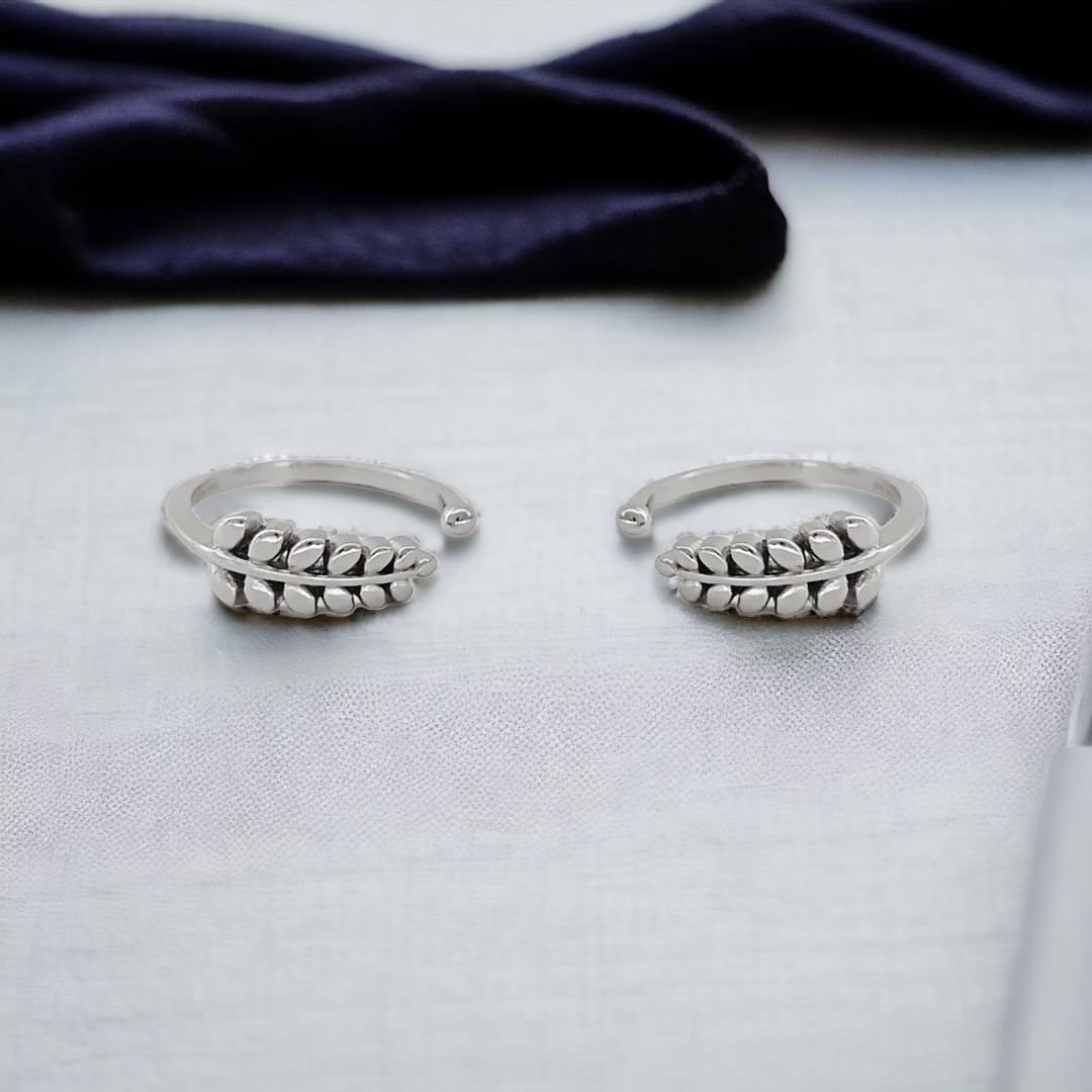 Coconut Leaf Silver Toe Ring