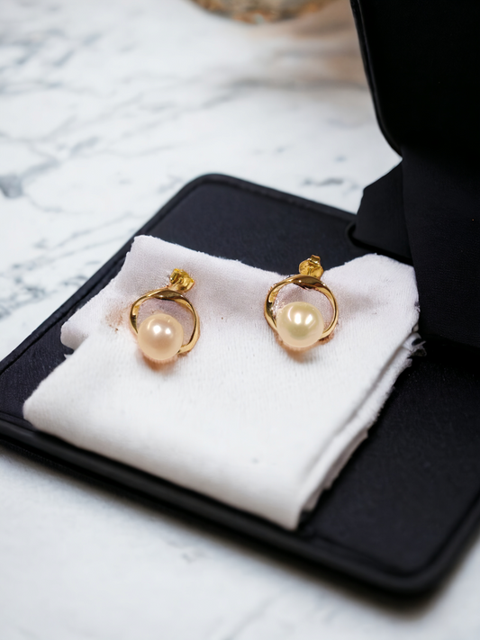 Pearl Studs Gold