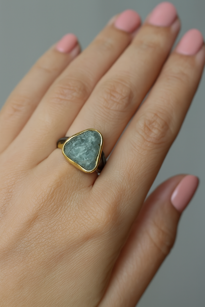 RAW CELESTITE CYRSTAL RING