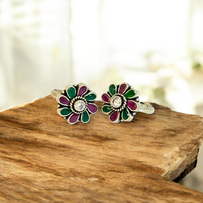 oxidised flower toe ring