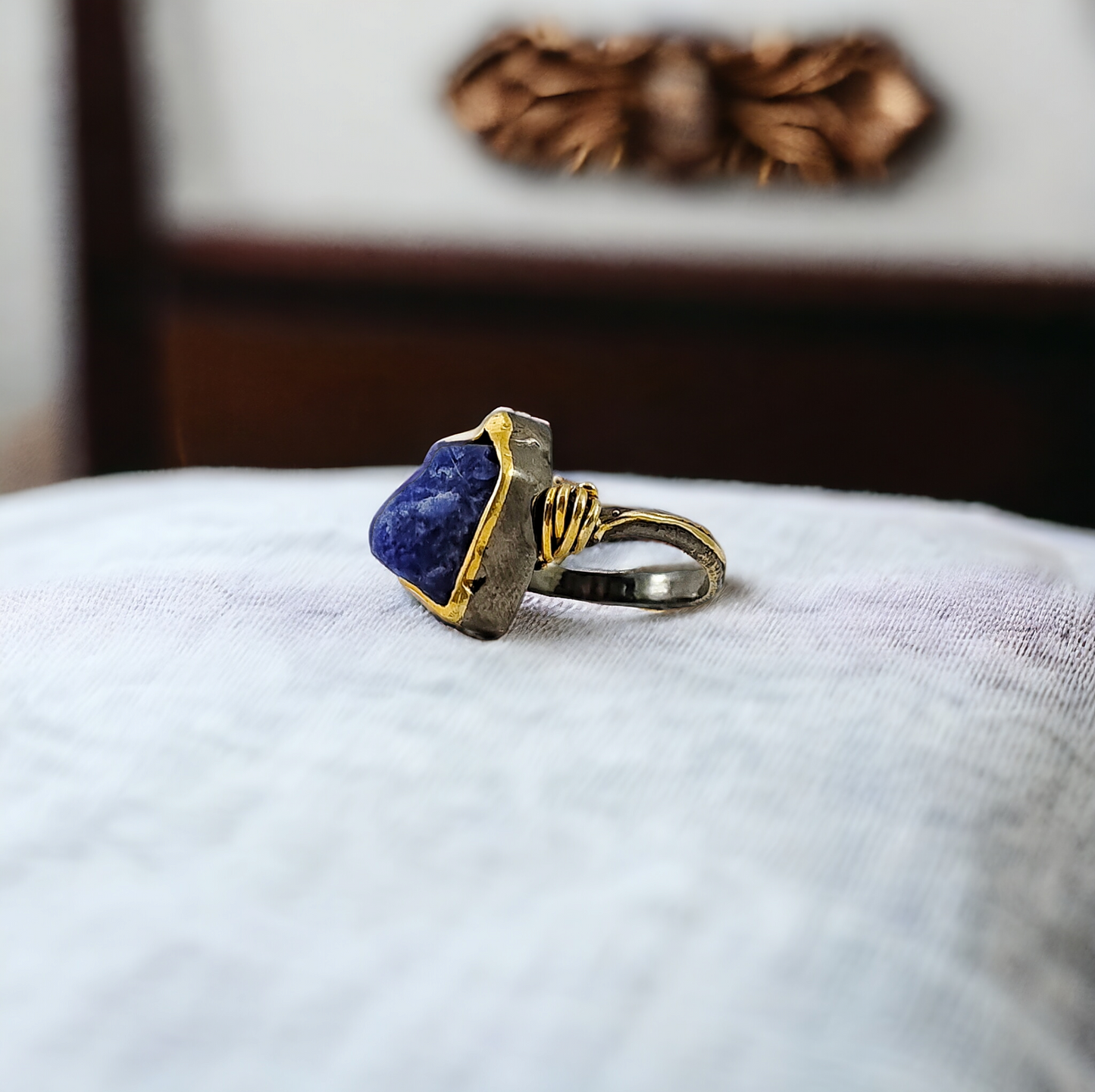 RAW KYANITE CRYSTAL RING