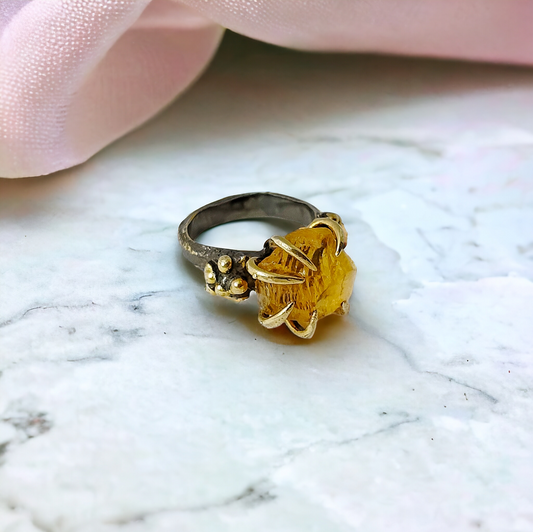 RAW CITRINE CRYSTAL RING