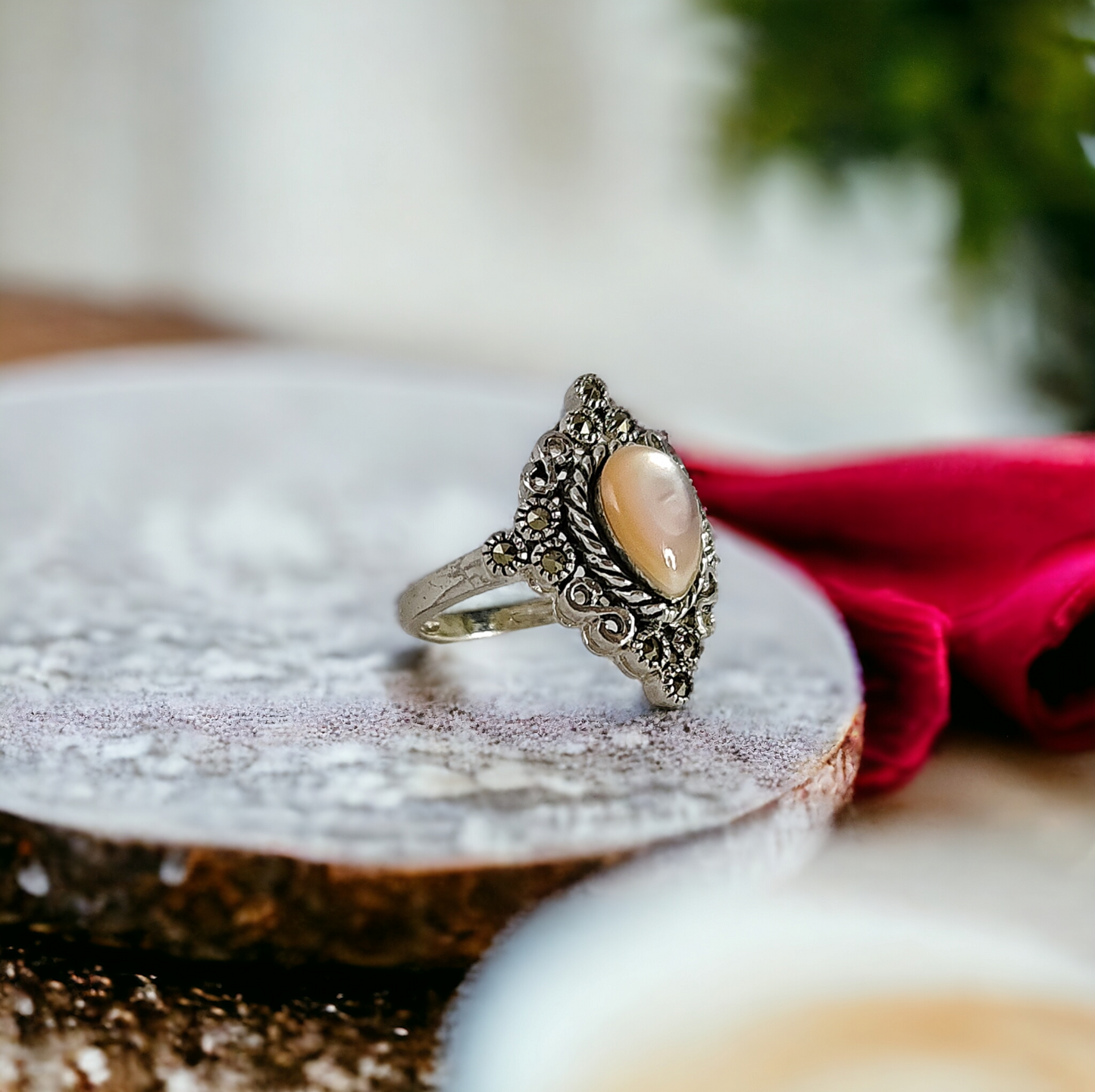 PEACH MOONSTONE RING