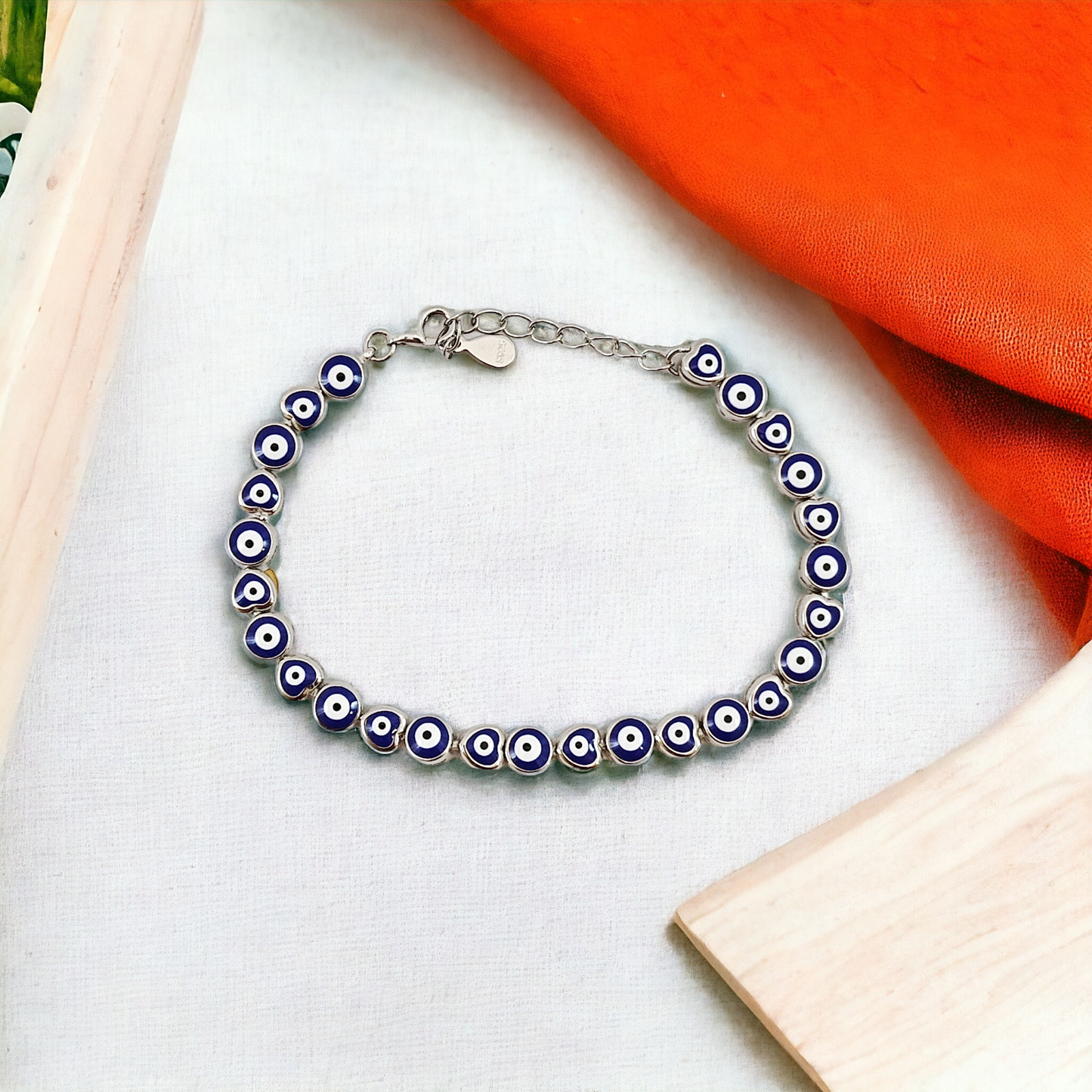 Round Heart Evileye Bracelet