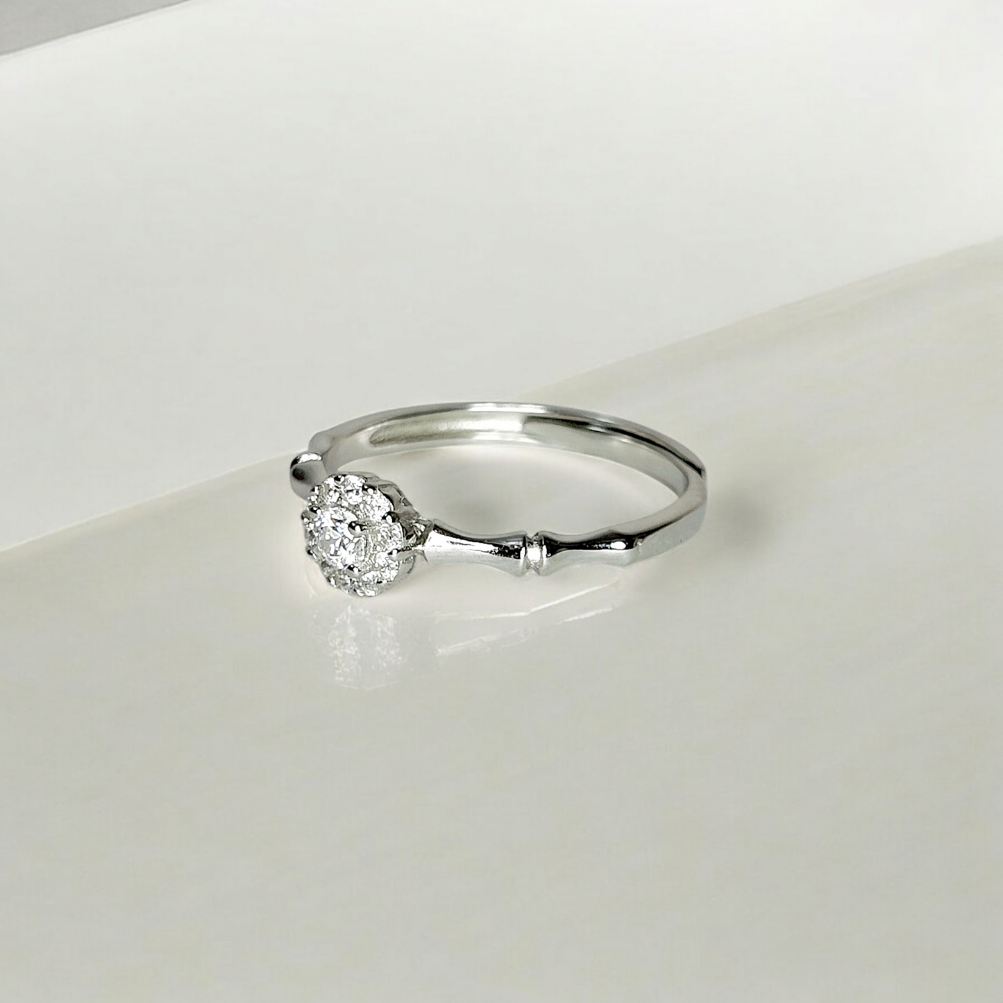 Plateau CZ Stone Ring