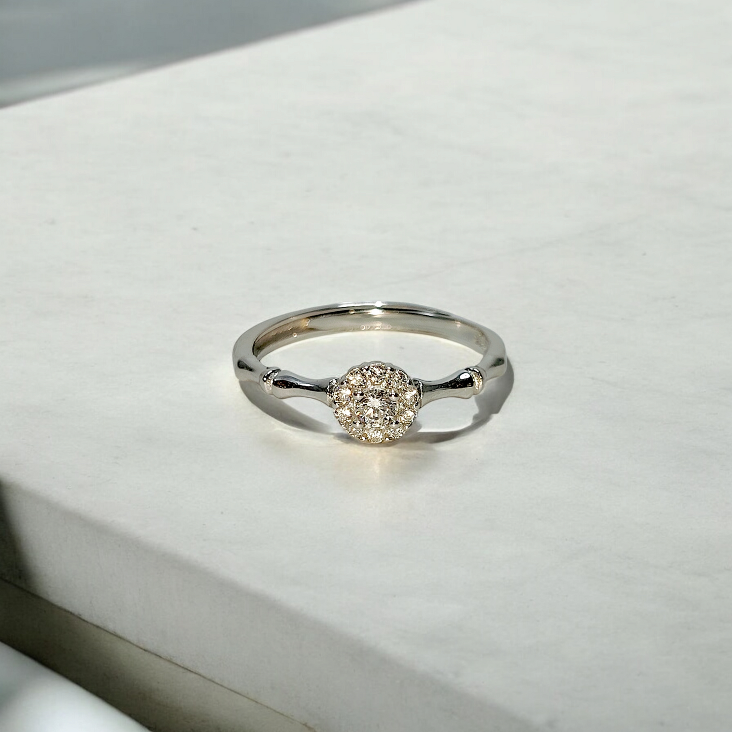 Plateau CZ Stone Ring