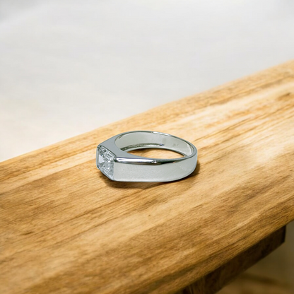 Men's Moissanite Ring