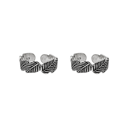 Overlapping Leaf Toe Ring