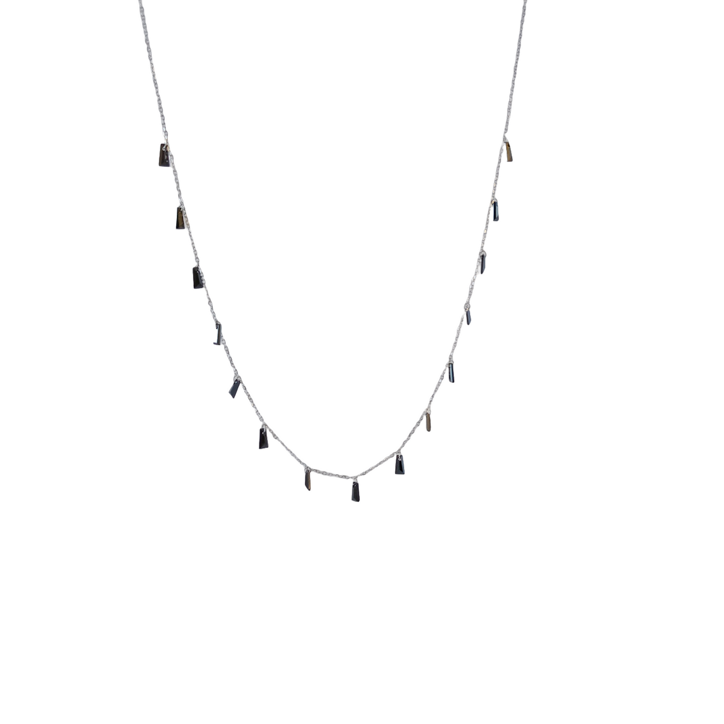 Queen Black Taper Chain