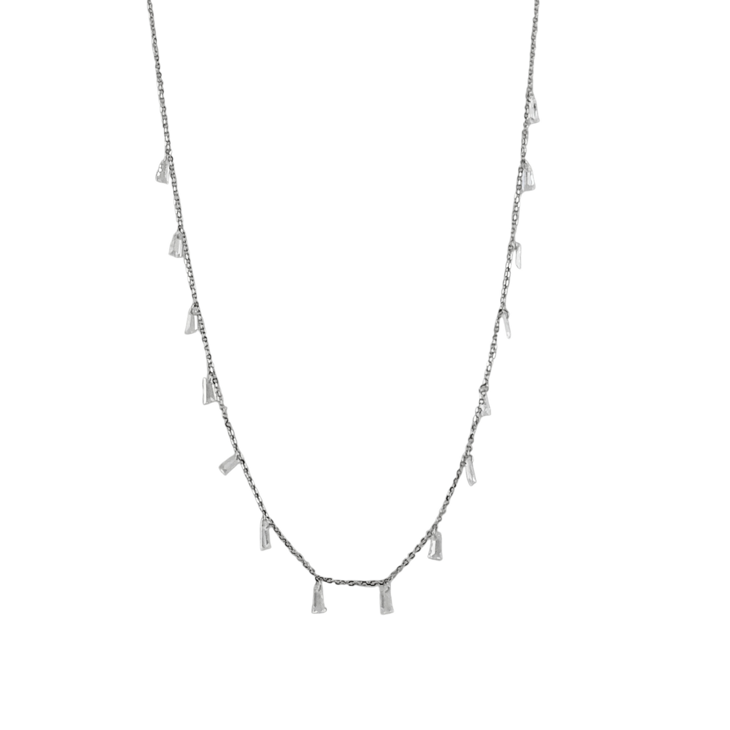 Queen White Taper Chain