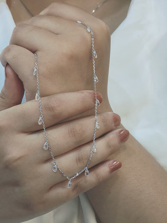 Queen White Pear Chain